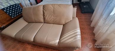 divano tenuto in casa vandana usato pochissimo