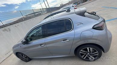 Peuguet 208 perfetta