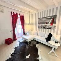 Palazzina trilocale in Vico Mariano Abignente n.18