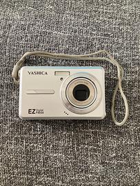 Fotocamera Yashica Digital F8035