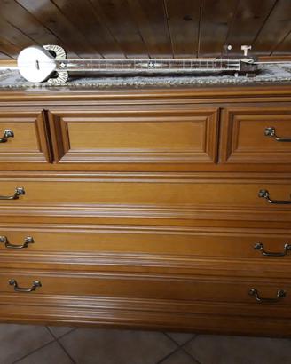 Cassertiera in legno con cassetti