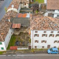 CASA DI CORTE A BADIA CALAVENA