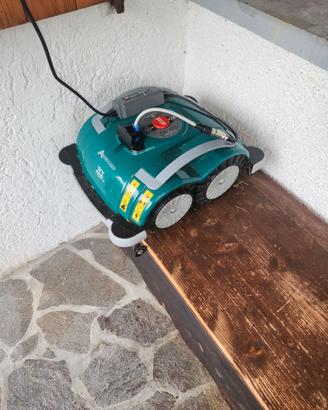 robot tagliaerba