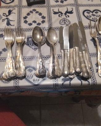 SET VINTAGE POSATE 49 PEZZI PLACCATO ARG 800