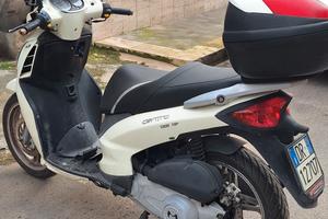  Malaguti centro 125 scooter non funzionante.