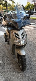 Aprilia sportcity 300 cube