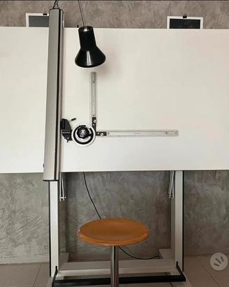 Tavolo da disegno  / tecnigrafo 