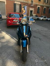 Beverly 300 Tourer