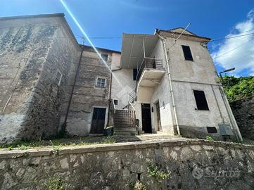 4 LOCALI A CASSINO