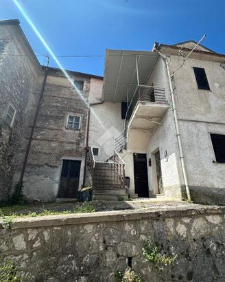 4 LOCALI A CASSINO
