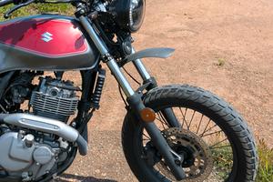 SUZUKI XF 650 FREEWIND