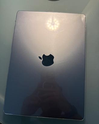 Mac Book pro 14 con soli 38 cicli di batteria