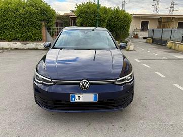Volkswagen Golf 1.0 E TSI 110CV Life Cambio aut