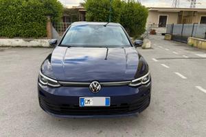 Volkswagen Golf 1.0 E TSI 110CV Life Cambio aut