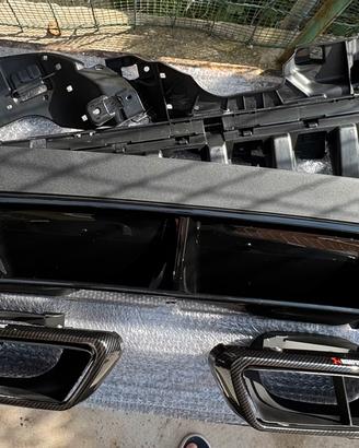 Diffusore posteriore con terminale