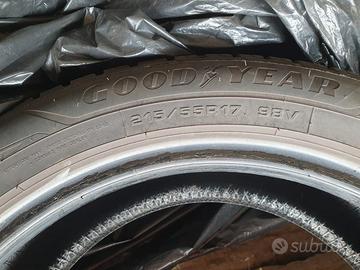 Gomme invernali Goodyear 215/55/17