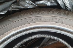 Gomme invernali Goodyear 215/55/17