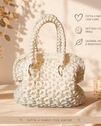 clutch fatta a mano all'uncinetto 
