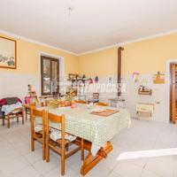 Casa indipendente con giardino