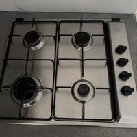 Piano cottura 4 fuochi come nuovo