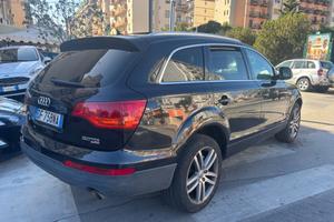 Audi Q7 Anche permuta o scambi0