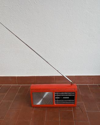 Radio Portatile Vintage Rossa TR44 - Anni '70