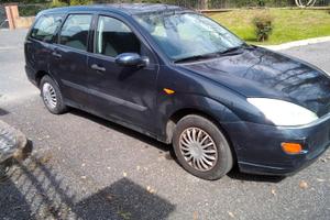 FORD Focus 1.6i 16V cat SW Ambiente