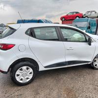 ricambi Renault Clio 2015.
