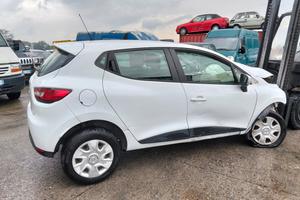 ricambi Renault Clio 2015.