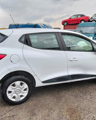 ricambi Renault Clio 2015.