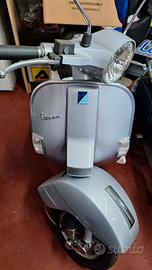 Piaggio Vespa PX 150 con 850 km