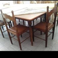 Tavoli e sedie da ristorante