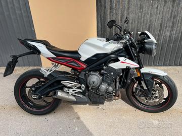 Triumph street triple 765r 2017