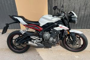 Triumph street triple 765r 2017