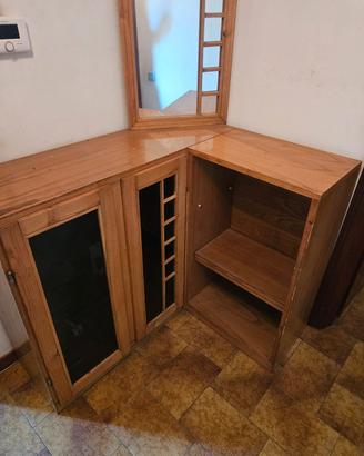 Mobile angolare in legno