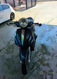 Beverly 125 tourer Blue 22.000