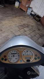 Vespa 50 4 tempi anno 2000