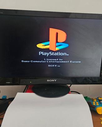 PlayStation 1 con controller 