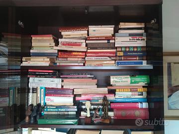 Lotto libri Trieste Fume Hemingway Montanelli Eco