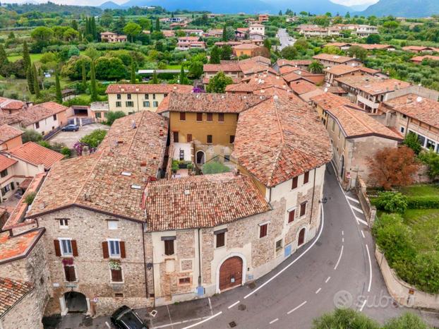 2 LOCALI A SAN FELICE DEL BENACO