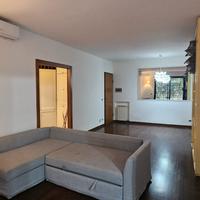 Divano ikea + libreria ( o singoli pezzi)