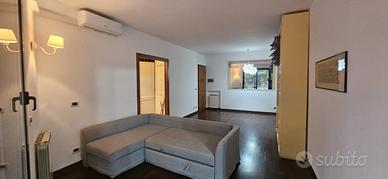 Divano ikea + libreria ( o singoli pezzi)