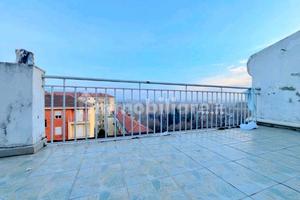 Trilocale con terrazzo