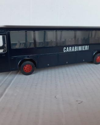 MODELLO PULLMAN FIAT 370 CARABINIERI OLD CARS