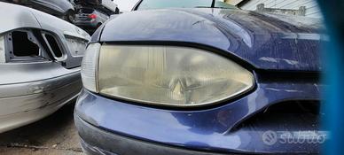 FIAT PALIO STATION WAGON 2001 - FARO ANTERIORE DES