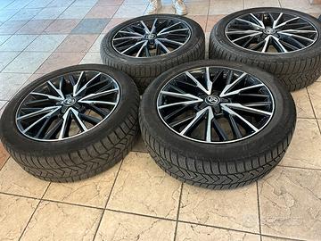 Toyota CHR 225/50/18