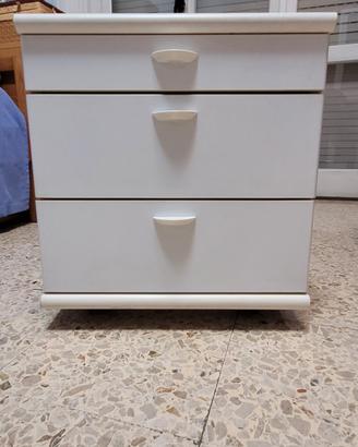 Comodino/Cassettiera bianca con 3 cassetti