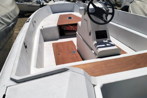 Barca 5.80 mt con motori