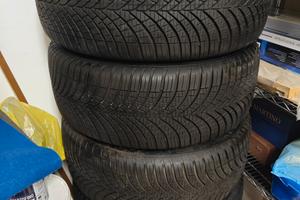 Pneumatici Goodyear Vector 4Seasons 245/45 R18