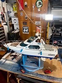 Cabinato Rc con luci e radiocomando